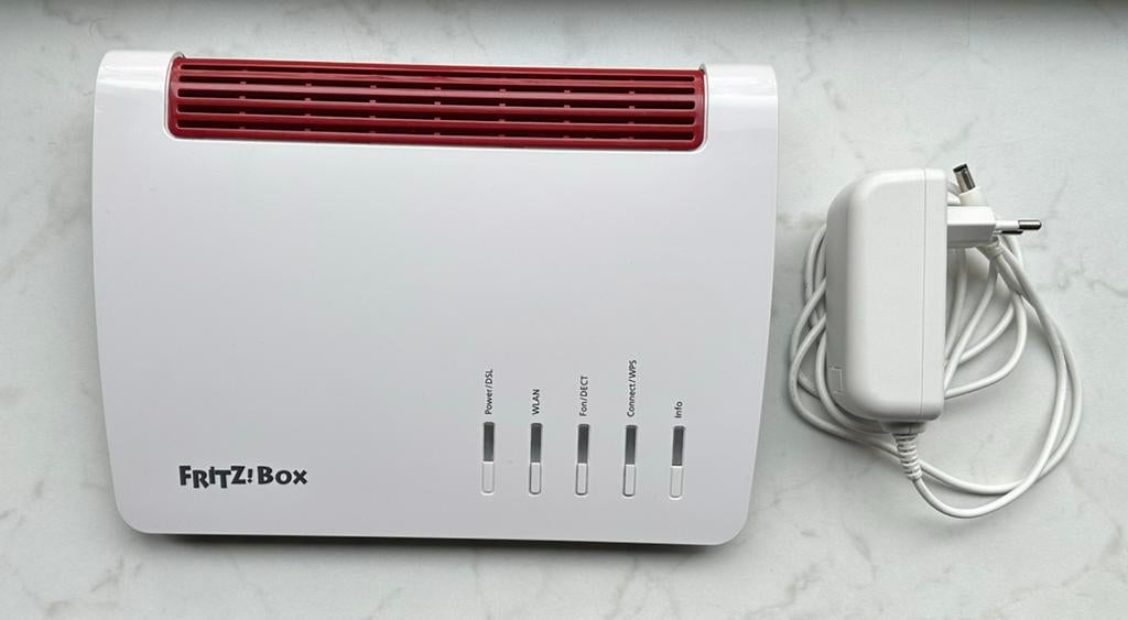 AVM Fritz!box 7590 / Router / Modem / Werkt perfect!, Ophalen of Verzenden, Zo goed als nieuw