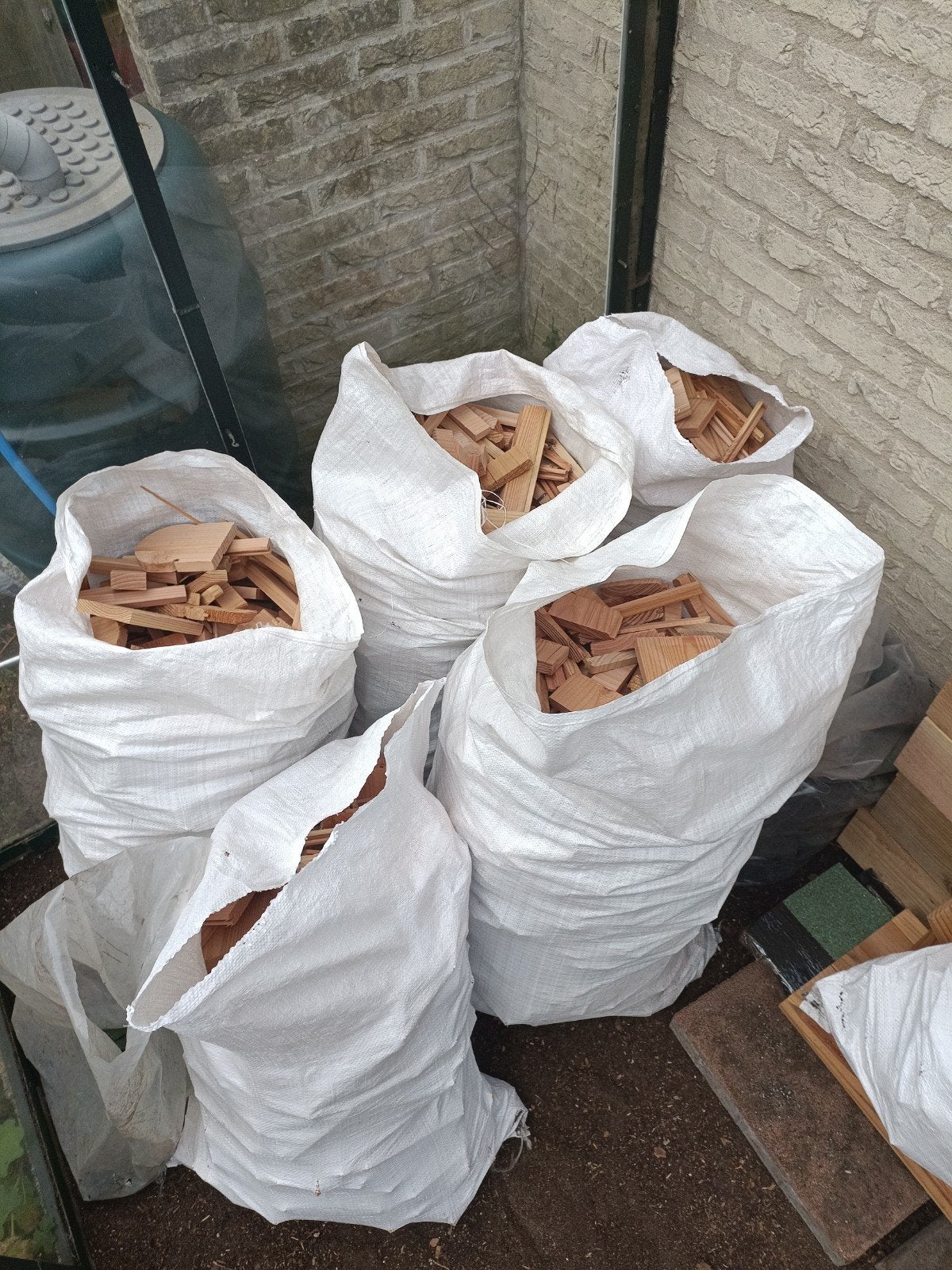 Zak met aanmaakhoutjes Douglas schoon/droog (bijna gratis), Minder dan 3 m³, Ophalen, Takken