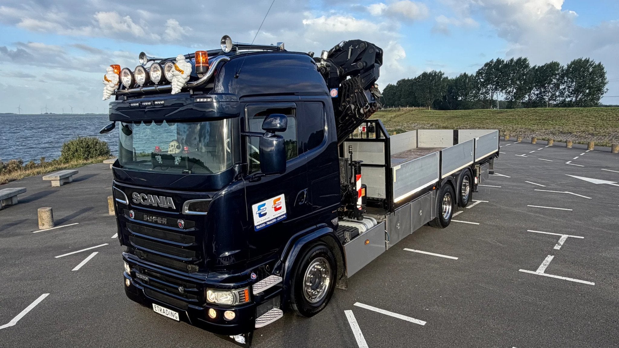 Scania R 520 V8 6x2/4 -261th km-HMF 3220 K5 -LEASE €1599-E, Auto's, Vrachtwagens, Automaat, Lederen bekleding, Euro 6, Scania