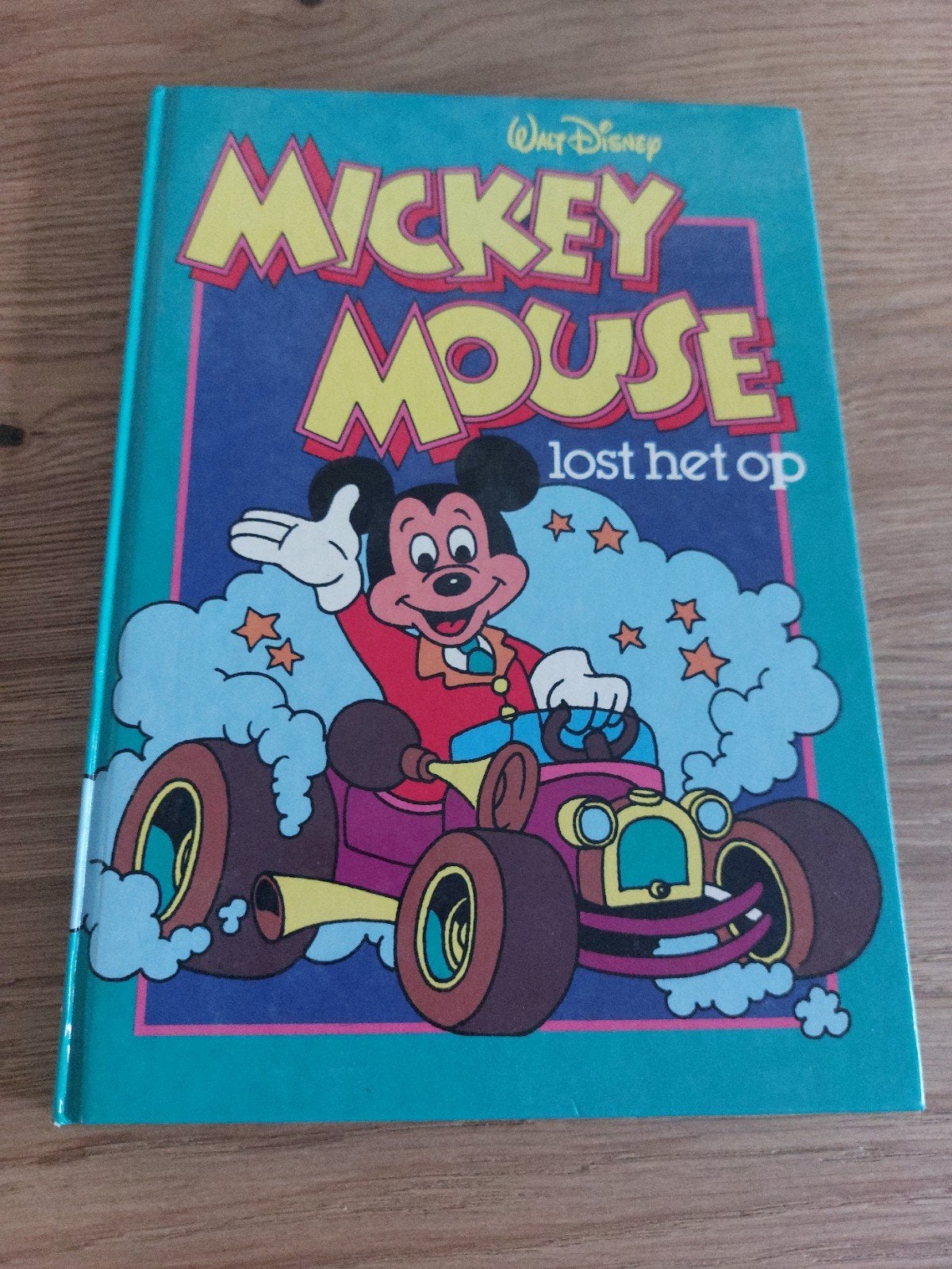 Mickey Mouse lost het op, Ophalen of Verzenden, Gelezen, Fictie