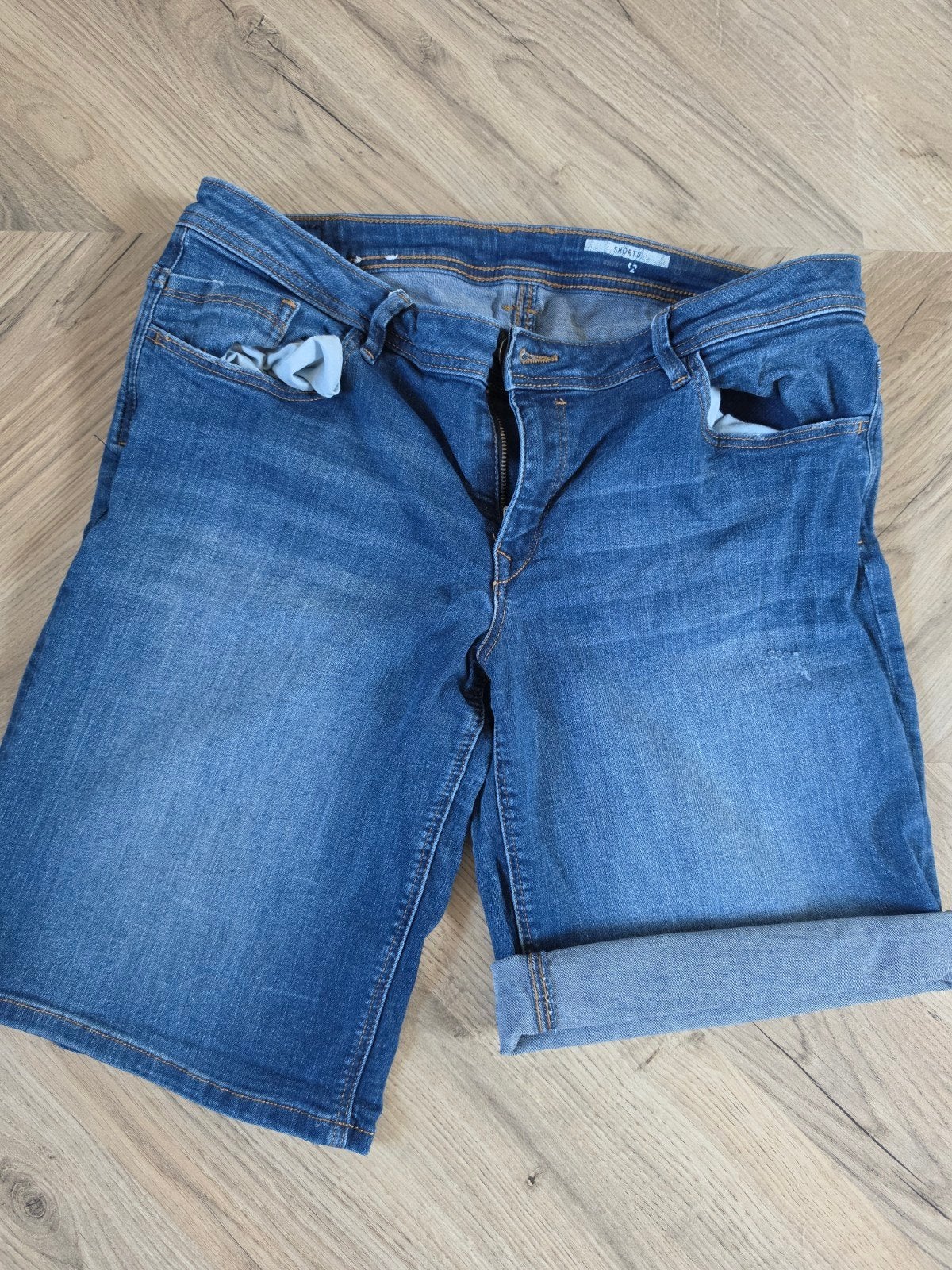 korte spijkerbroek van edc/esprit maat 32, Kleding | Dames, Blauw, Ophalen of Verzenden, W30 - W32 (confectie 38/40), EDC by Esprit