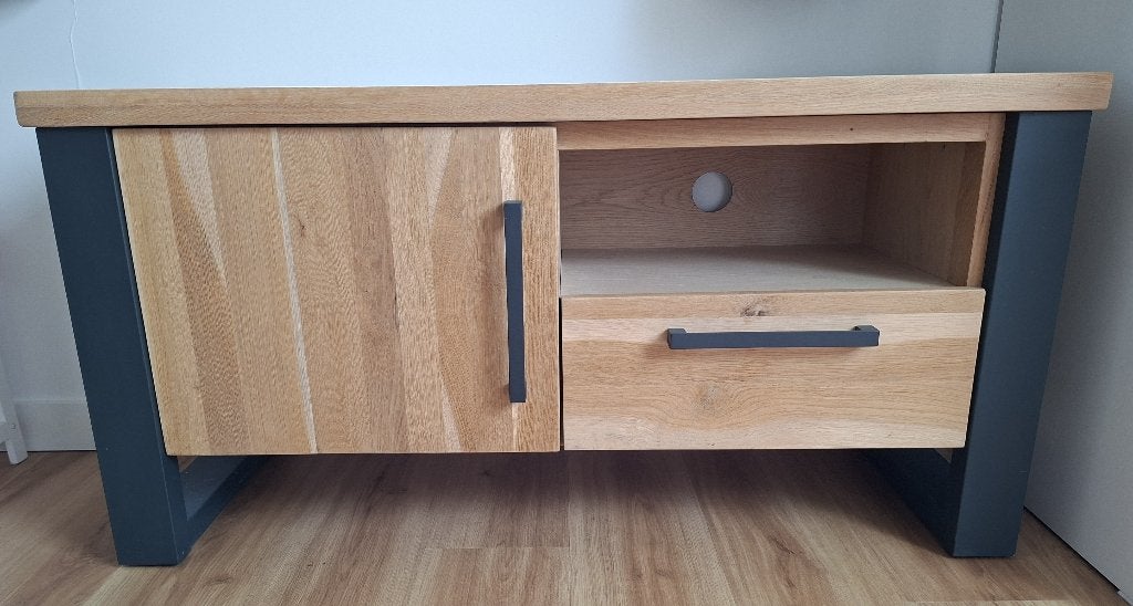 Verato TV-meubel, Ophalen, Stoere industriële uitstraling, 100 tot 150 cm, Zo goed als nieuw