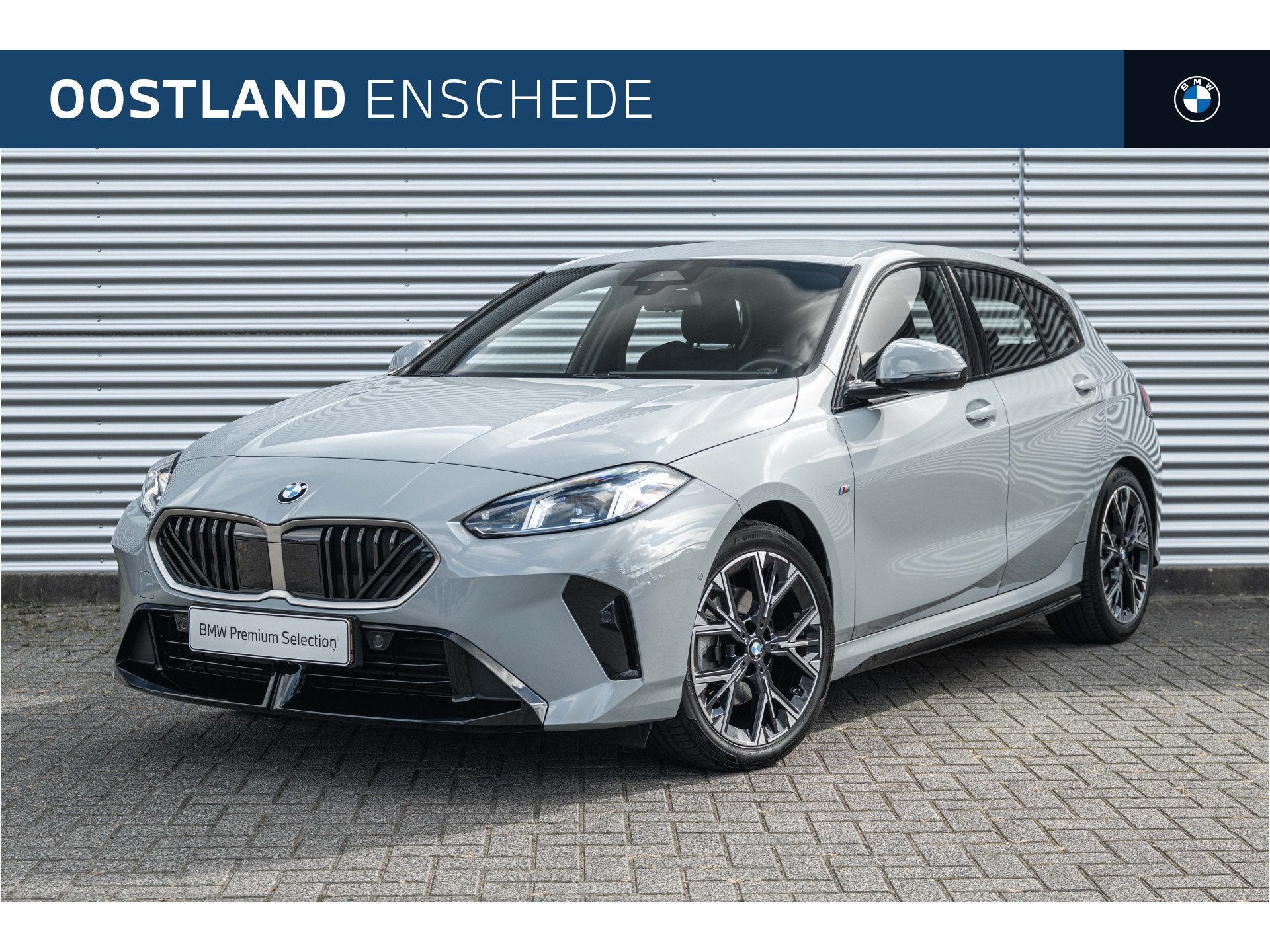 BMW 1 Serie 120 M Sport Automaat / Sportstoelen / Comfort Ac, Auto's, Dealer onderhouden, Gebruikt, 156 pk, Met garantie (alle)