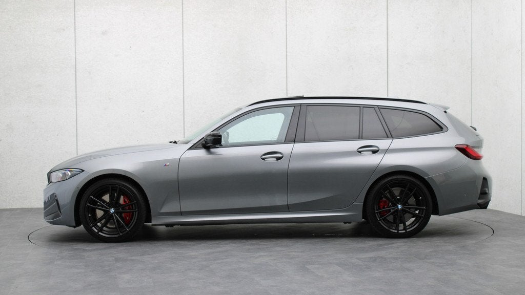 BMW 3 Serie Touring 330i M-Sport Pro | Harman/Kardon | Panor, Gebruikt, 4 cilinders, Automatische klimaatregeling, 1600 kg