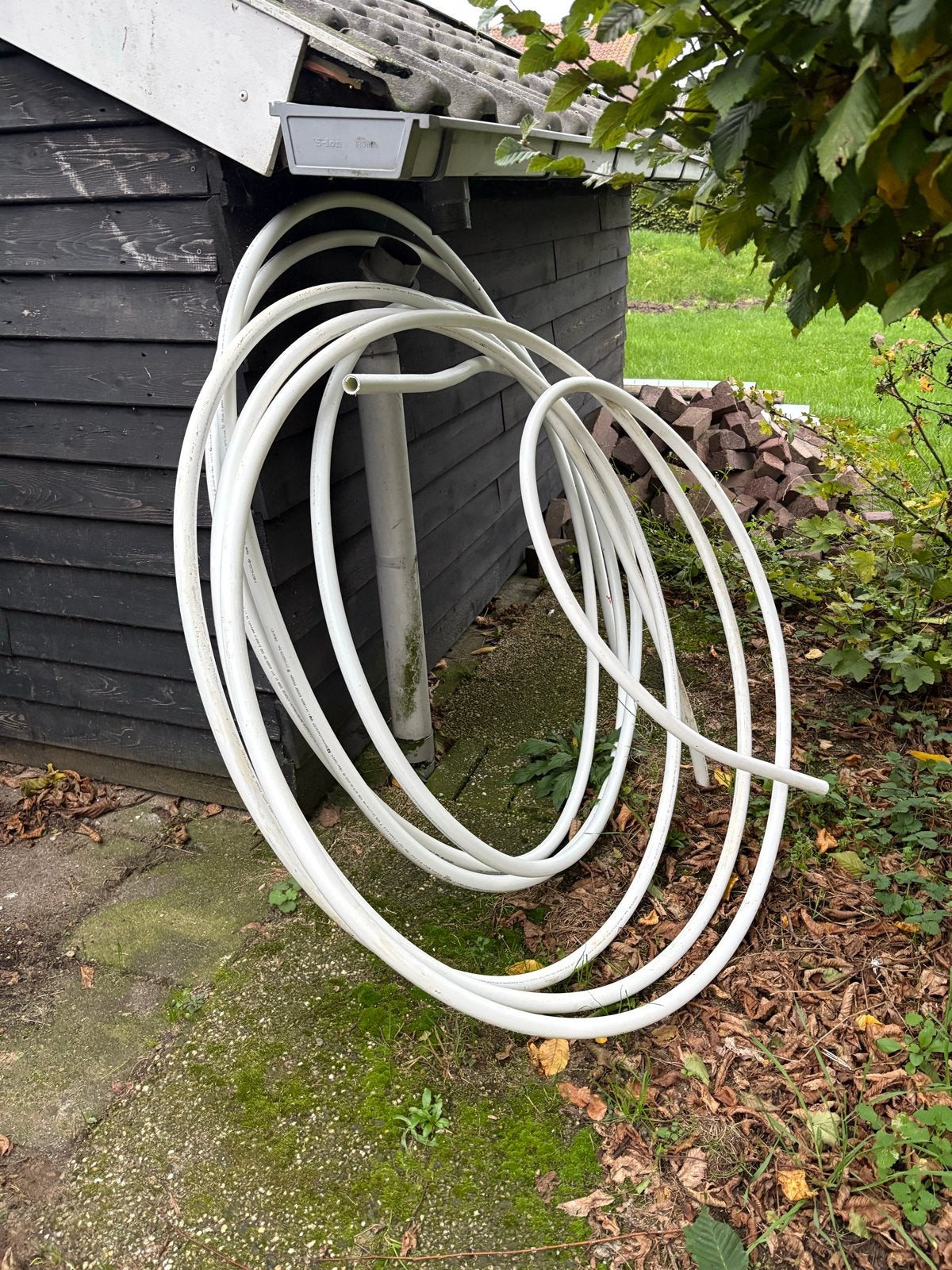 Restlengte Henco meerlagenbuis - ca. 2x9m 26x3mm, Ophalen, Overige materialen, Gebruikt, 6 meter of meer