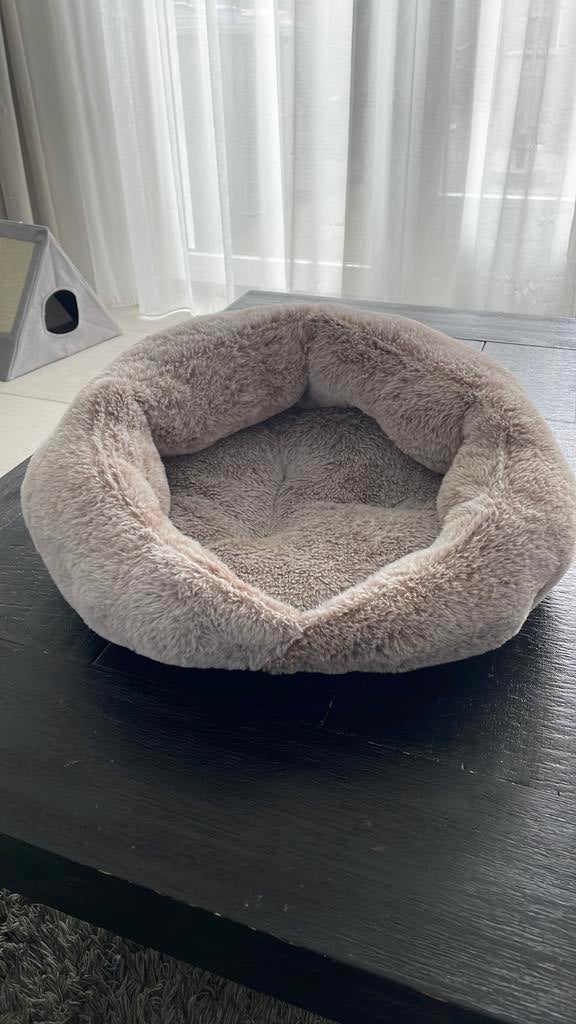 Kattenmand Adori Taupe, Ophalen, Zo goed als nieuw, Pluche