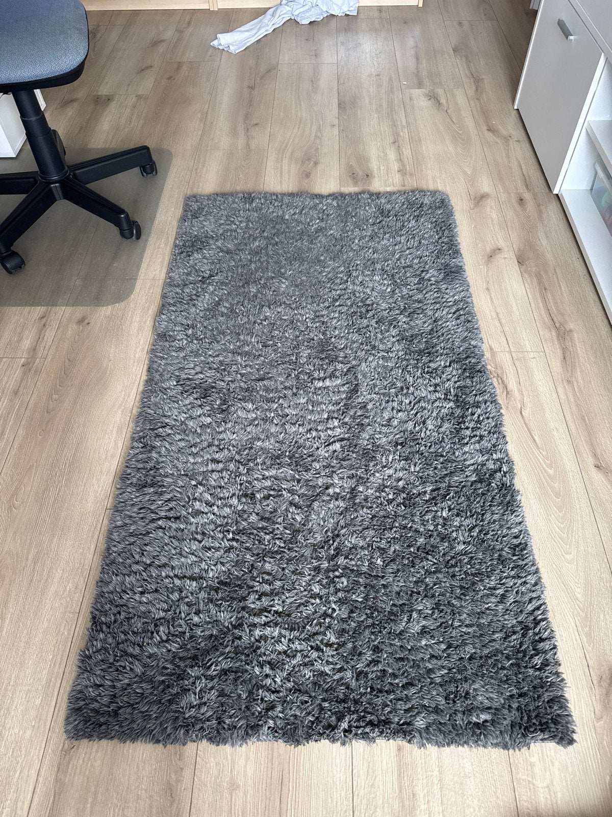 Grijs hoogpolig vloerkleed 100x150 cm, Gebruikt, 100 tot 150 cm, Ophalen of Verzenden, Grijs