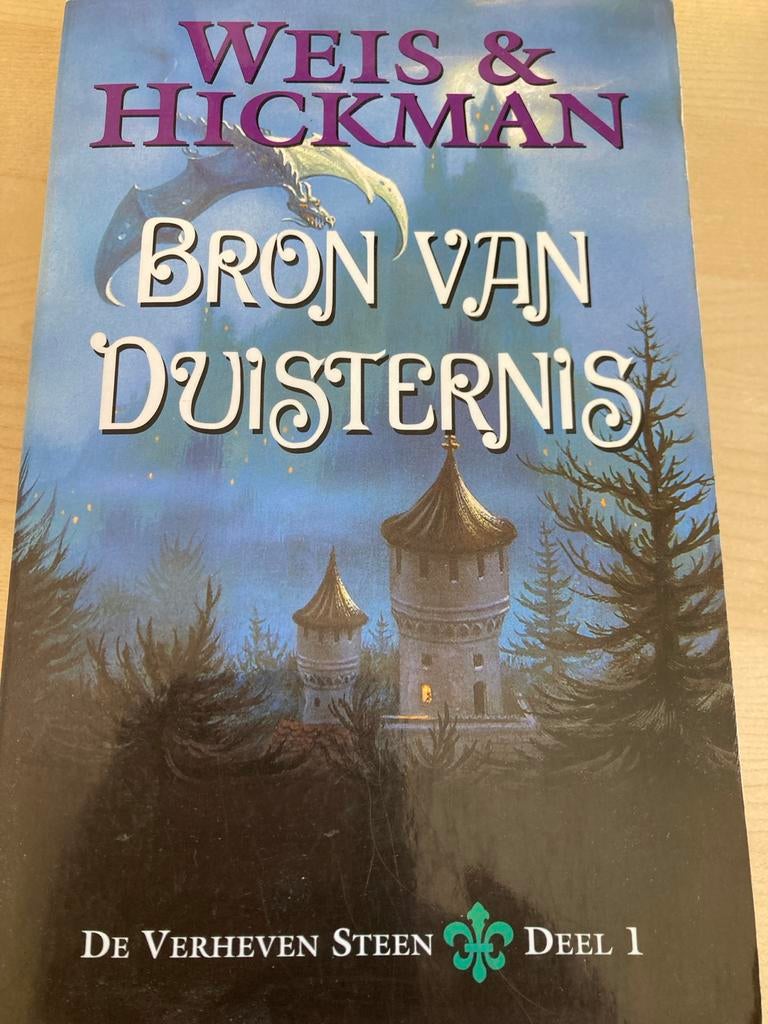 Bron van Duisternis - De Verheven Steen Deel 1, Ophalen of Verzenden, Gelezen