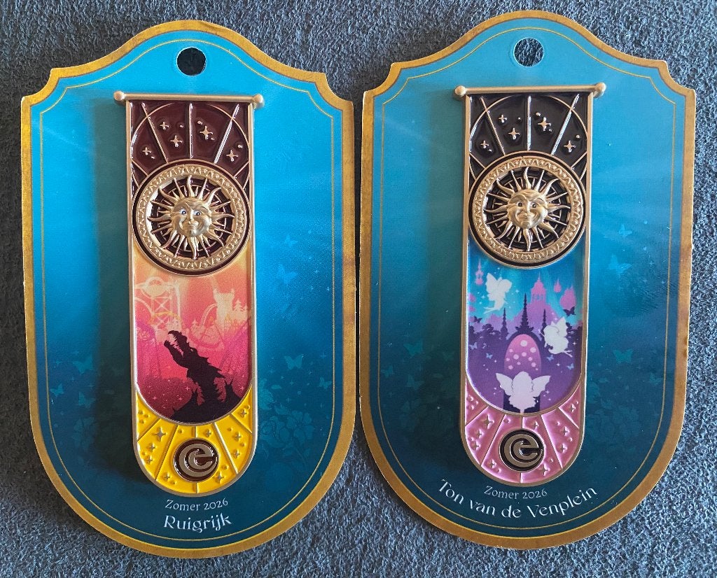 Efteling Zomer Pin, 2 & 3 2026, Nieuw op Kaartje, Ophalen of Verzenden, Nieuw, Speldje of Pin