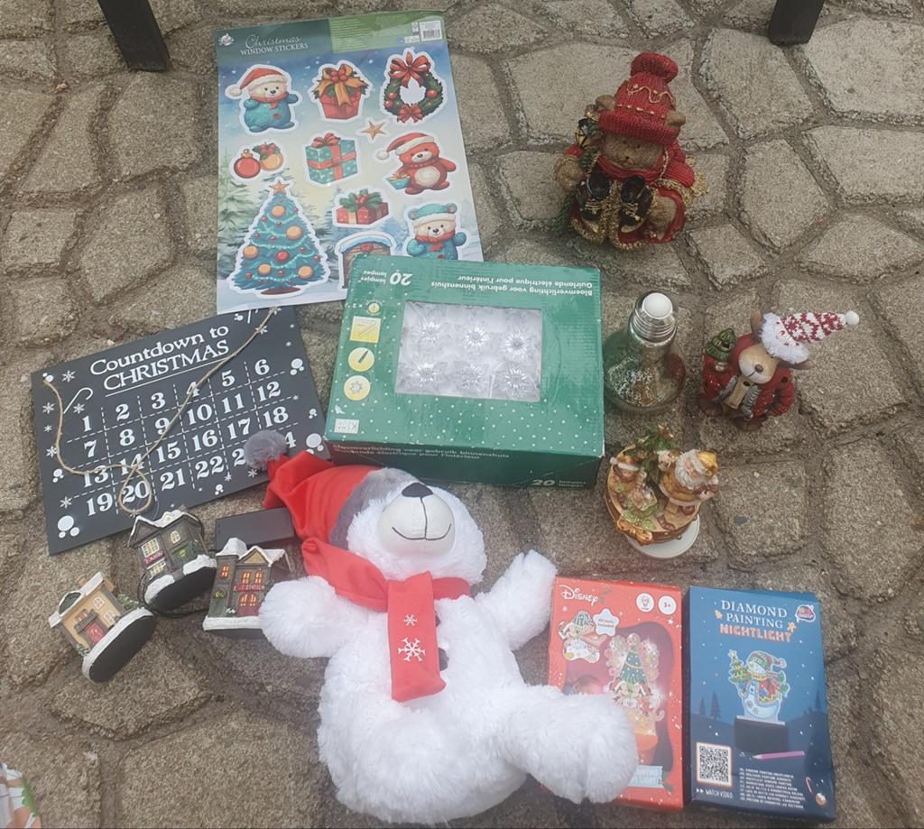 Te koop groot pakket kerst spullen zie foto's, Ophalen