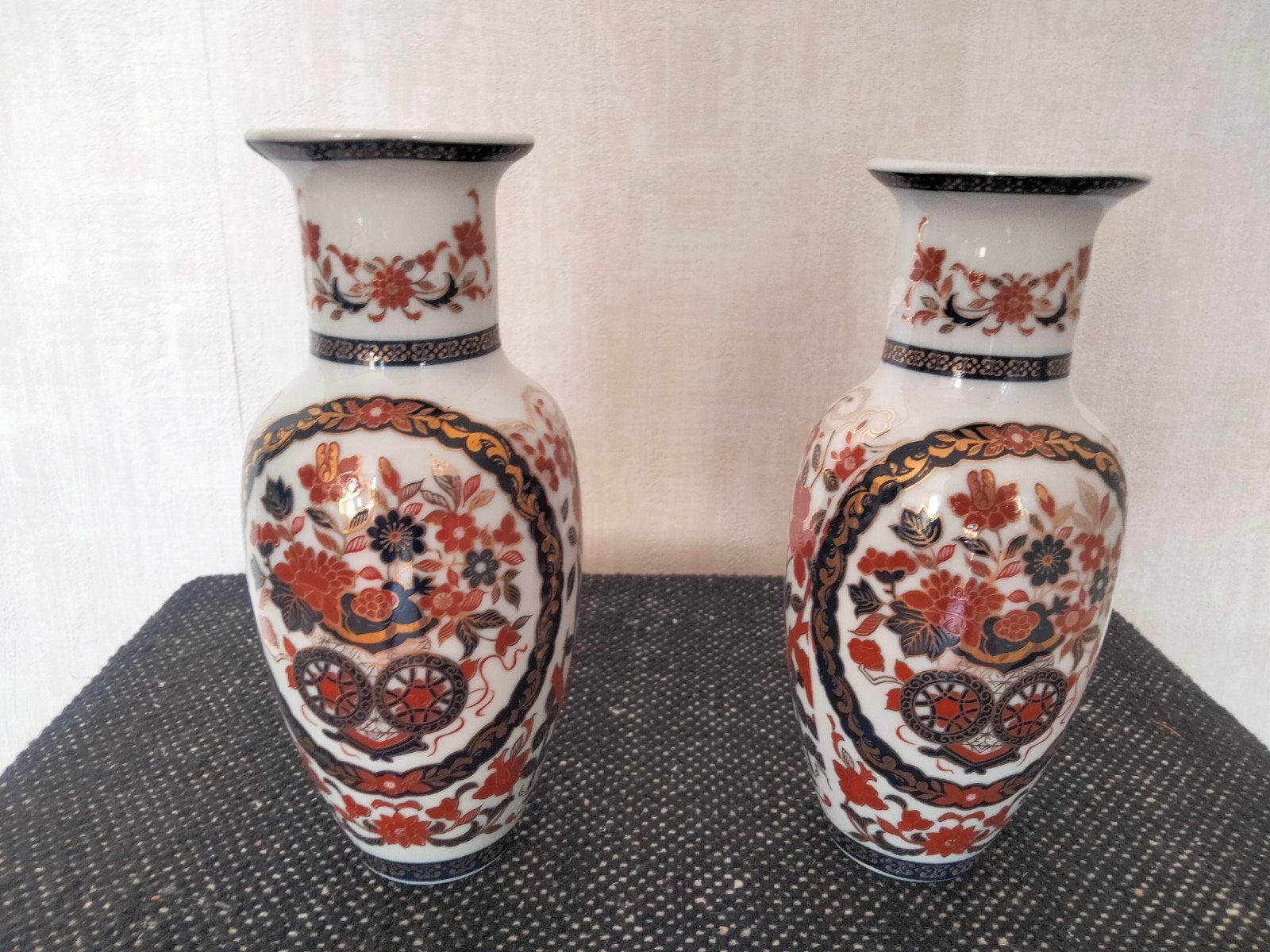 Set van 2 Japanse vazen met bloemmotief, Antiek en Kunst, Antiek | Vazen, Ophalen of Verzenden