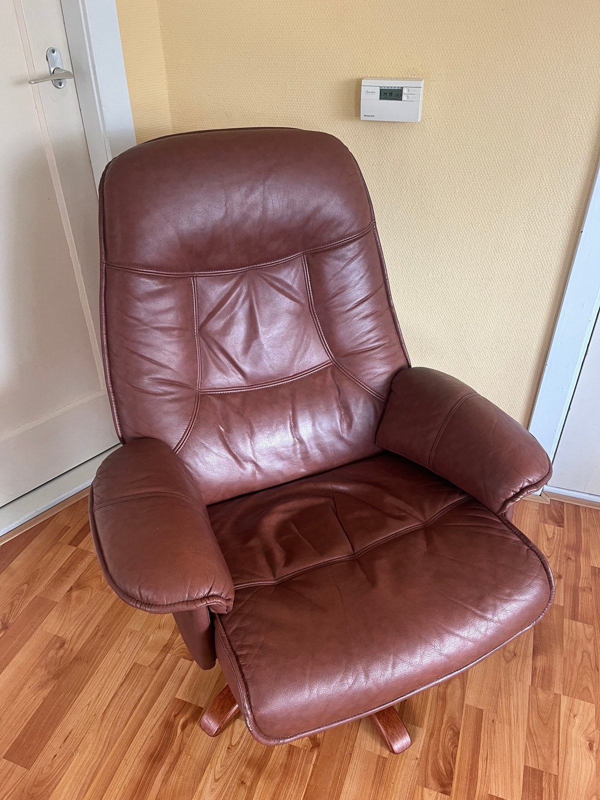Comfortabele bruine leren fauteuil, Huis en Inrichting, Ophalen, Gebruikt, Bruin, Leer
