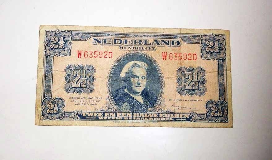 Biljet 2,5 Gulden Nederland 1945, Postzegels en Munten, Bankbiljetten | Nederland, Verzenden, 2½ gulden, Los biljet