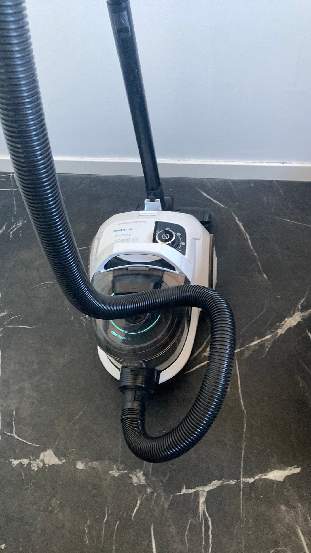Bosch serie 4 ProHygienic stofzuiger, Ophalen of Verzenden, Gebruikt, Reservoir, Bosch