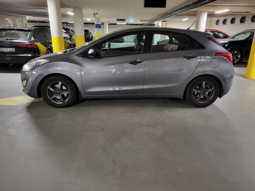 Hyundai i30 1.4 I Cvvt 5DR 2012 Grijs, Voorwielaandrijving, 1160 kg, Stof, 4 cilinders