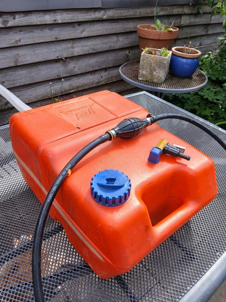 Benzine tank 23ltr, Ophalen, Motor en Techniek, Motorboot
