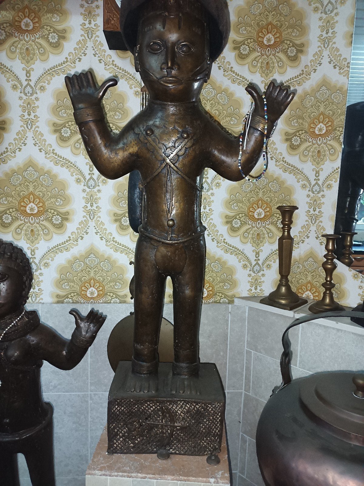 Zwaar bronzen beeld, 80cm hoog, Antiek en Kunst, Kunst | Beelden en Houtsnijwerken, Brons, Op sokkel, Beeld, Bruin
