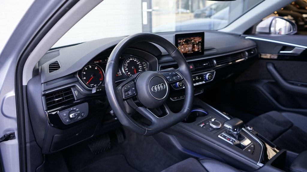 Audi A4 Limousine 1.4 TFSI Sport AUTOMAAT-ALCANTARA-AMBIANCE, Auto's, Audi, Gebruikt, 150 pk, Bluetooth, A4