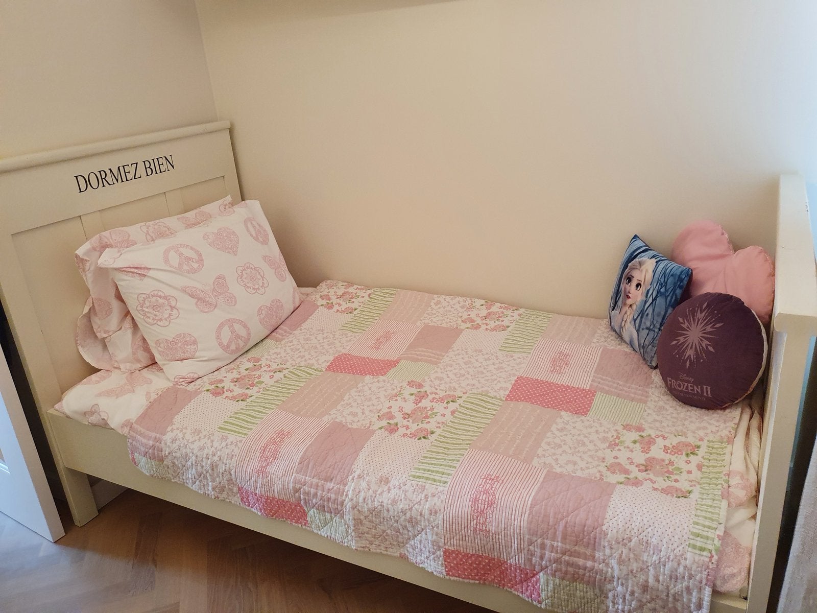 Peuter/kleuterbed, frans bedje gekocht bij Rivera Maison., Ophalen, Zo goed als nieuw, Minder dan 140 cm, 70 tot 85 cm