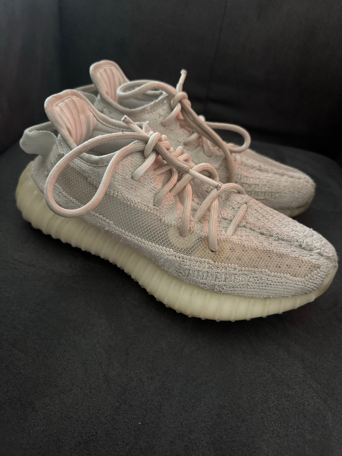 Yeezy Boost 350 V2 Light - Maat 36- goede schoenen, Kleding | Heren, Schoenen, Ophalen of Verzenden, Zo goed als nieuw, Overige kleuren