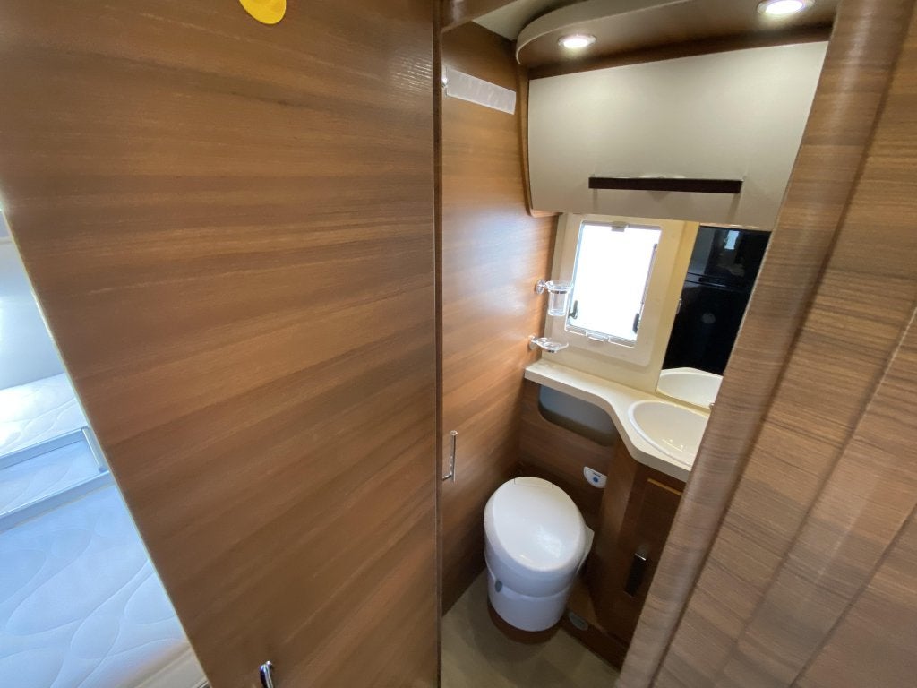 Foto 17 van Elnagh Baron 26 Alkoof 2020 | Dakairco | Level | Off Grid