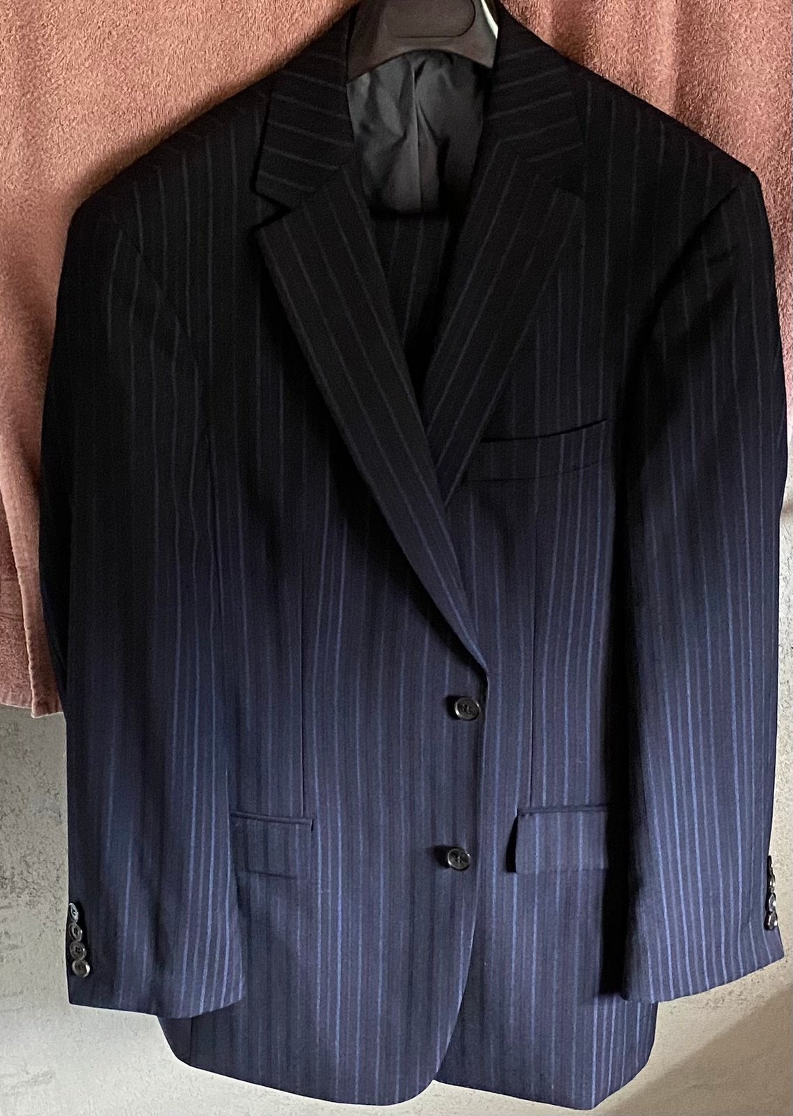 BOSS kostuum nachtblauw krijtstreep maat 50, Kleding | Heren, Kostuums en Colberts, Ophalen, Zo goed als nieuw