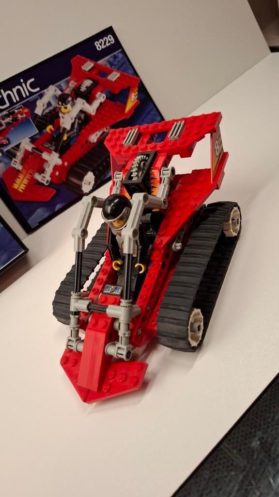 Lego Technic 8229 - Racer met rupsbanden, Compleet, Lego, Ophalen of Verzenden, Zo goed als nieuw