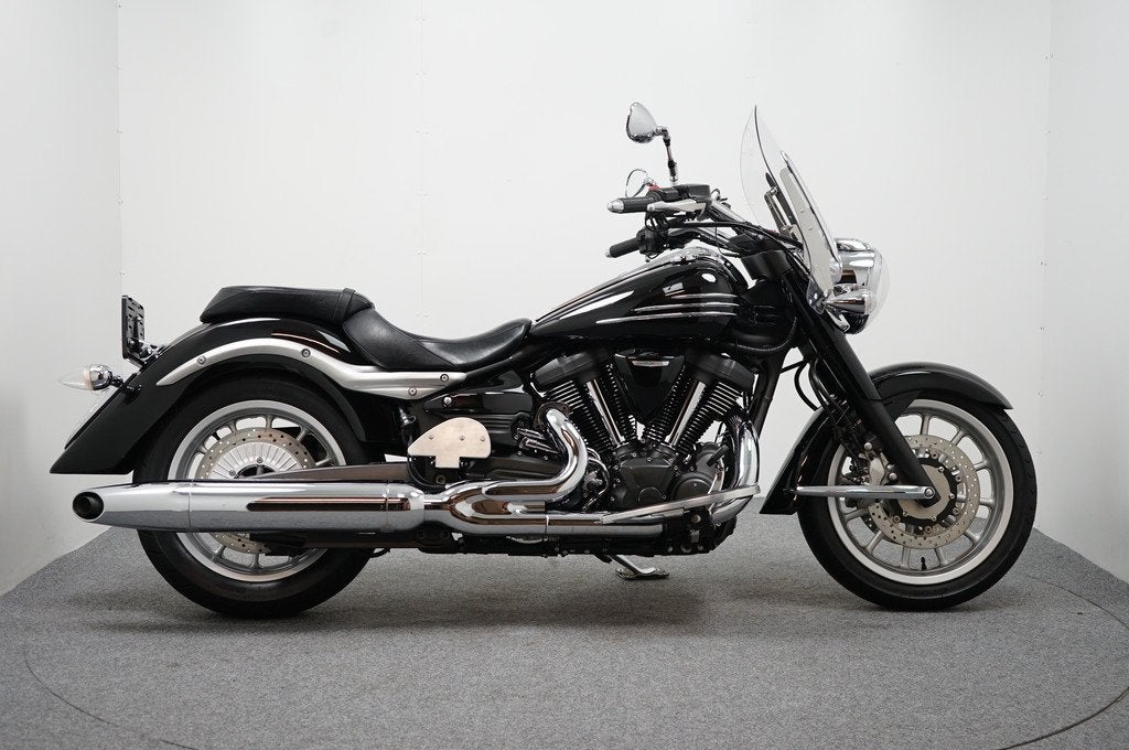 Yamaha XV 1900 MIDNIGHT STAR (bj 2017), Motoren, Motoren | Yamaha, Handvatverwarming, Chopper, Meer dan 35 kW, 1854 cc
