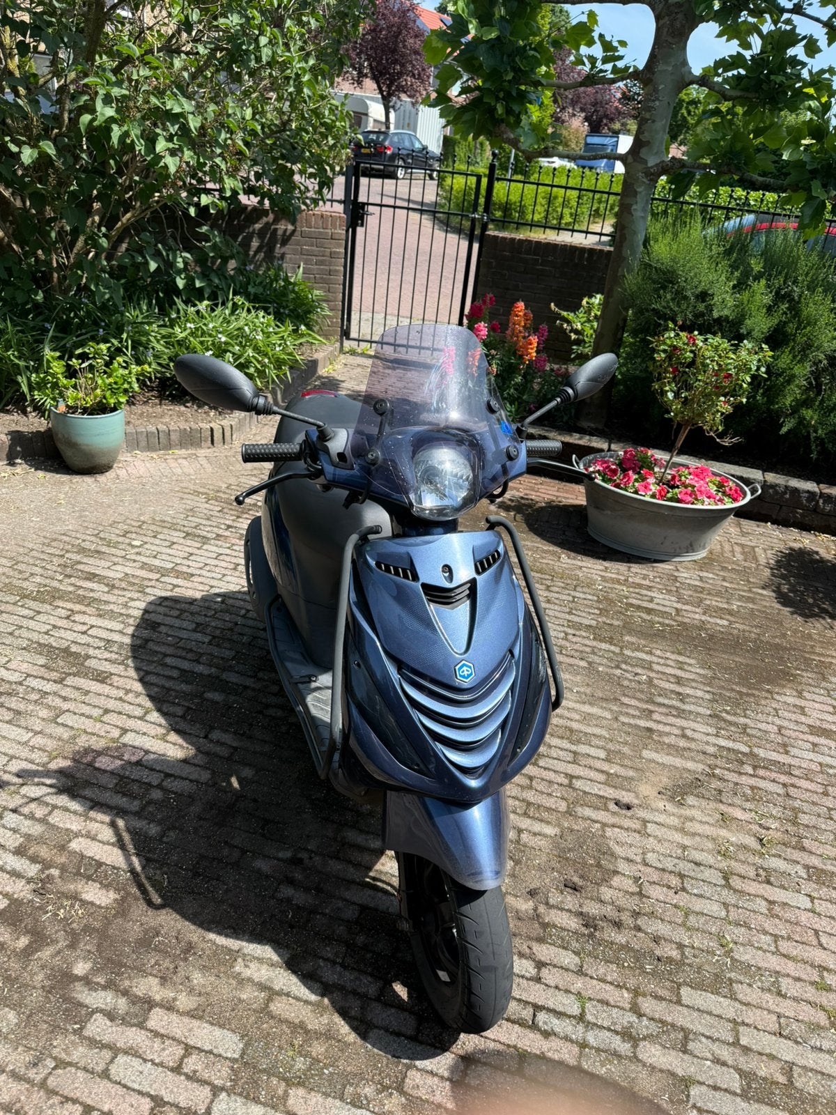 Zip Piaggio 2021, goed onderhouden, Ophalen, Zo goed als nieuw, Benzine, Zip