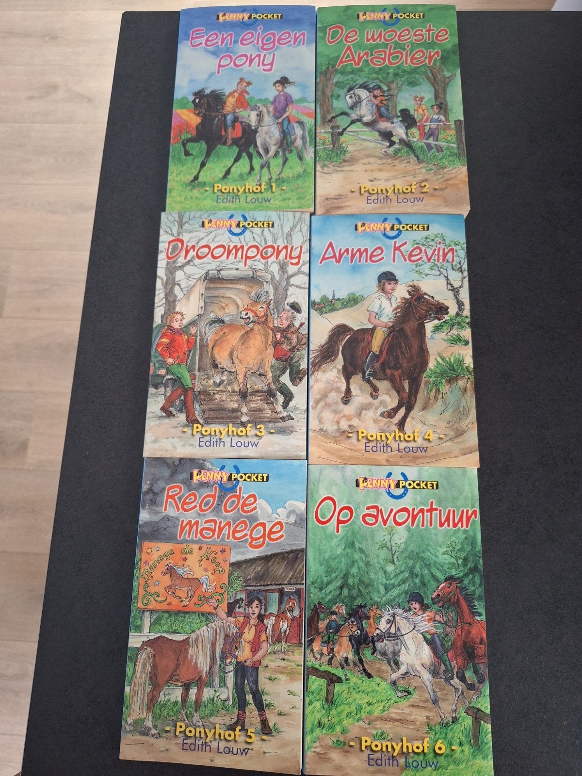 Ponyhof boekenreeks - Edith Louw (deel 1-6), Ophalen of Verzenden, Gelezen, Edith Louw, Fictie algemeen