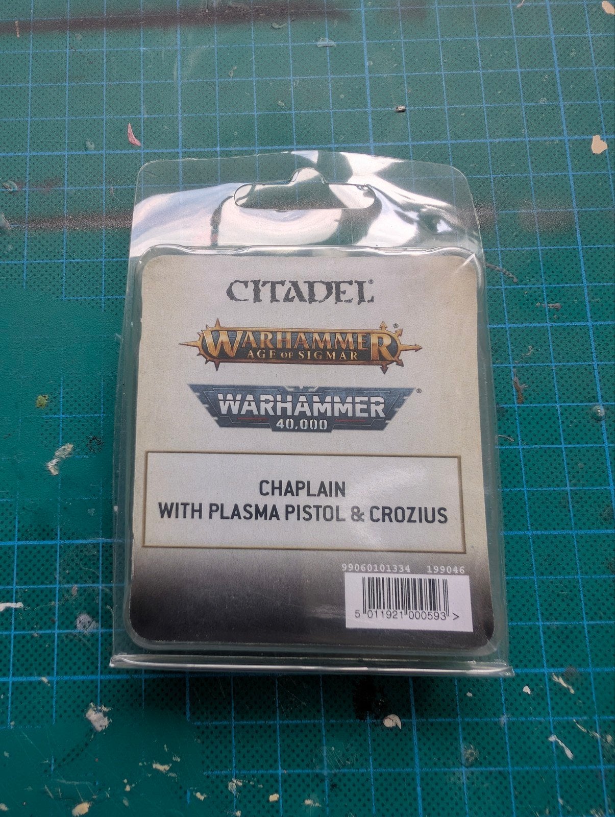 Warhammer 40.000 Chaplain met Plasma Pistool & Crozius, Hobby en Vrije tijd, Wargaming, Ophalen of Verzenden, Nieuw, Warhammer 40000