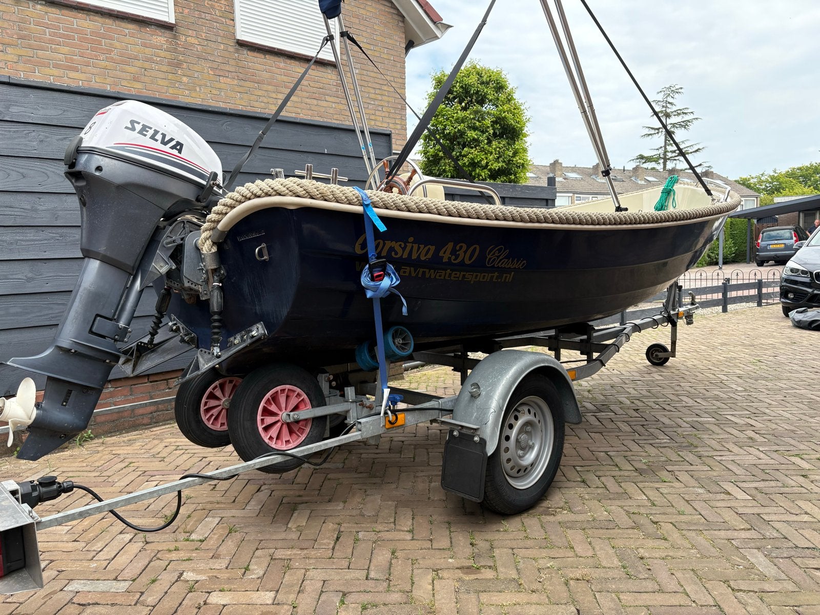 Complete Corsiva 430 vaarklaar met trailer en Selva 8pk, Overige merken, Gebruikt, Buitenboordmotor, Sloep