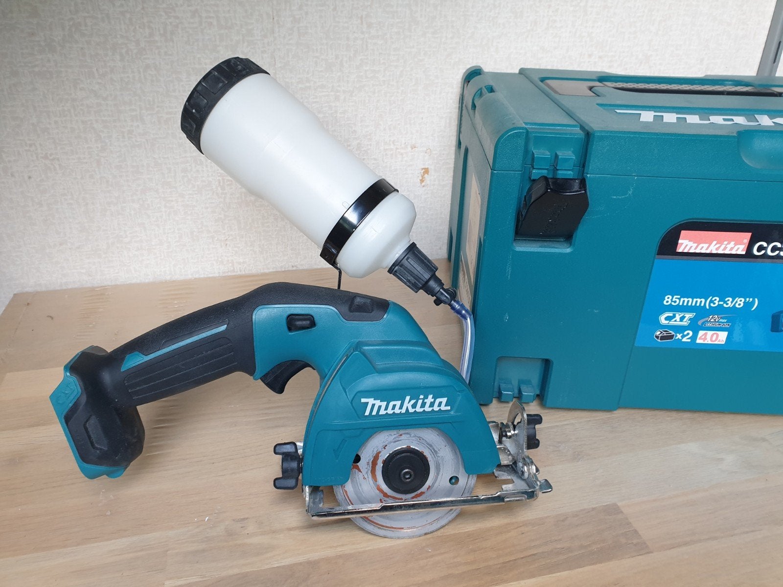 Makita CC301DSM Cirkelzaag met waterkoeling, Ophalen, Minder dan 30 mm, Cirkelzaag, Zo goed als nieuw