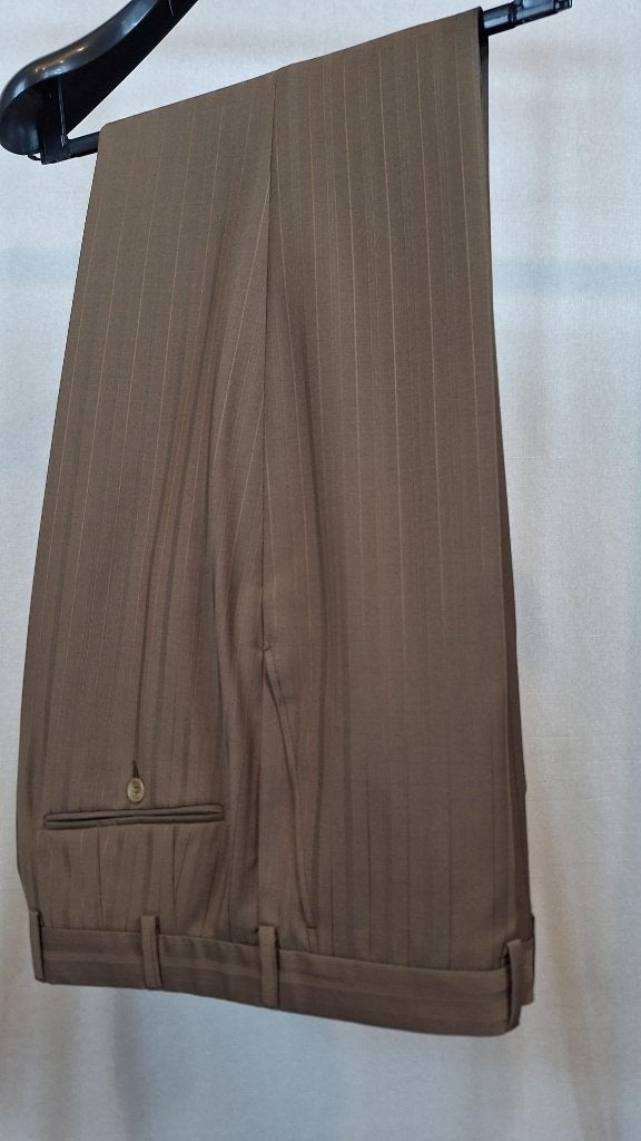 Kostuum kwartmaat 652 / 26 (nr118), Beige, Nieuw, Overige maten, Ophalen of Verzenden