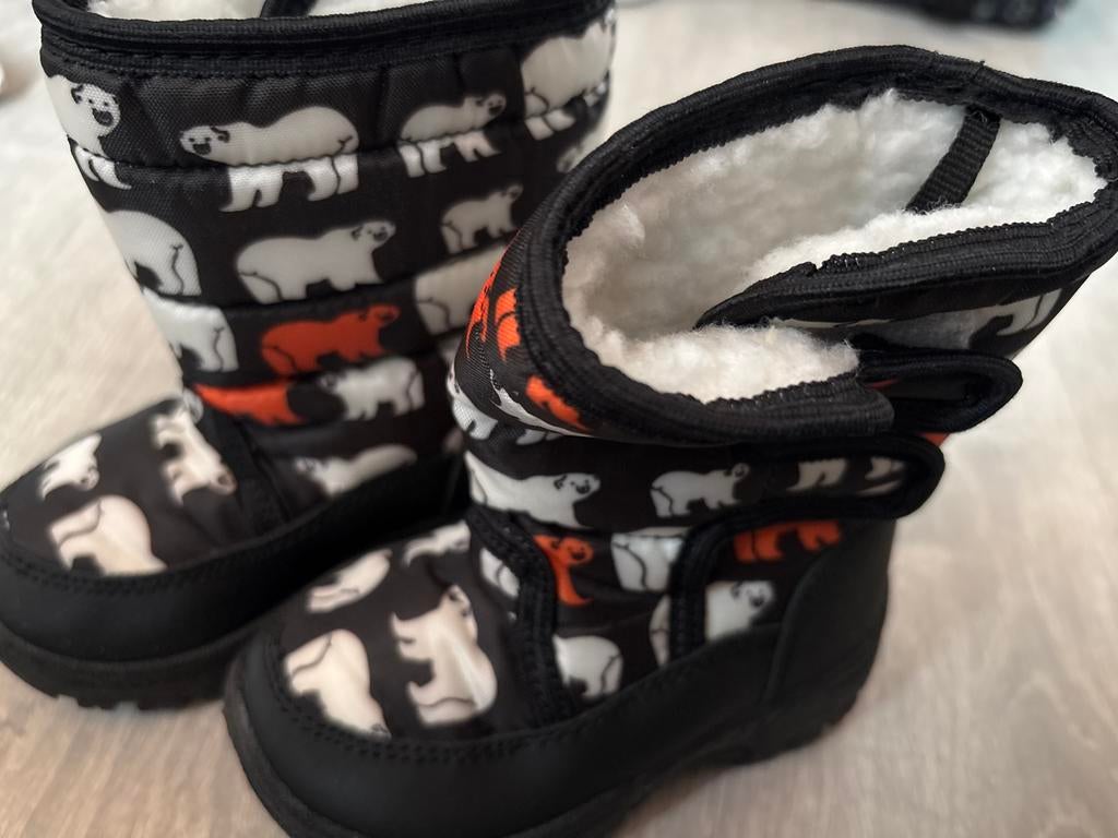 Snowboots maat 22 - Nieuwstaat!, Kinderen en Baby's, Ophalen, Zo goed als nieuw, Jongetje of Meisje, Laarsjes