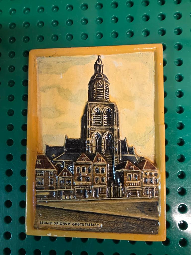 Hobra tegel van bergen op zoom, Antiek en Kunst, Antiek | Wandborden en Tegels, Ophalen of Verzenden