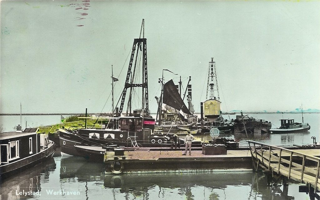 Lelystad Werkhaven 1956 met kranen,boten, Verzenden, 1940 tot 1960, Ongelopen, Flevoland