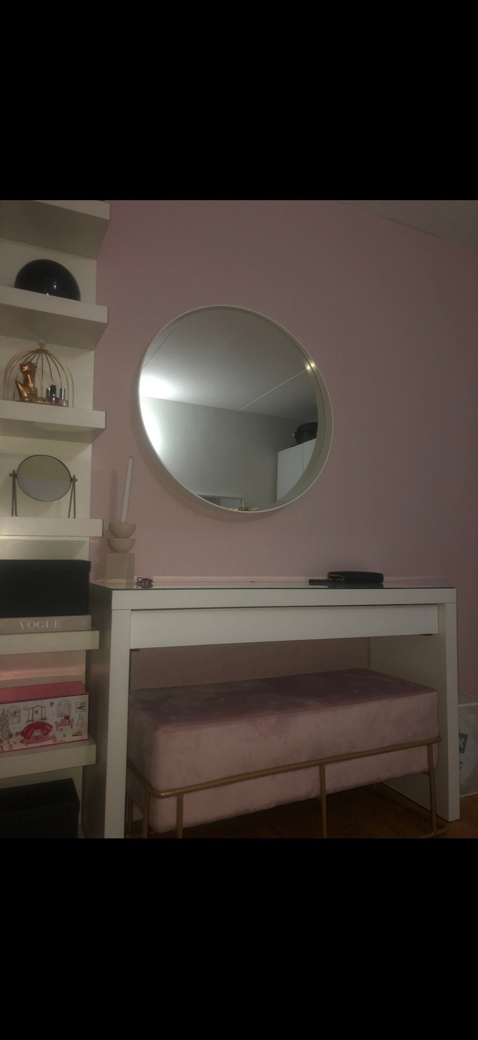 Roze fluwelen bankje met gouden onderstel, Huis en Inrichting, Ophalen, Gebruikt, 100 tot 125 cm, Stof