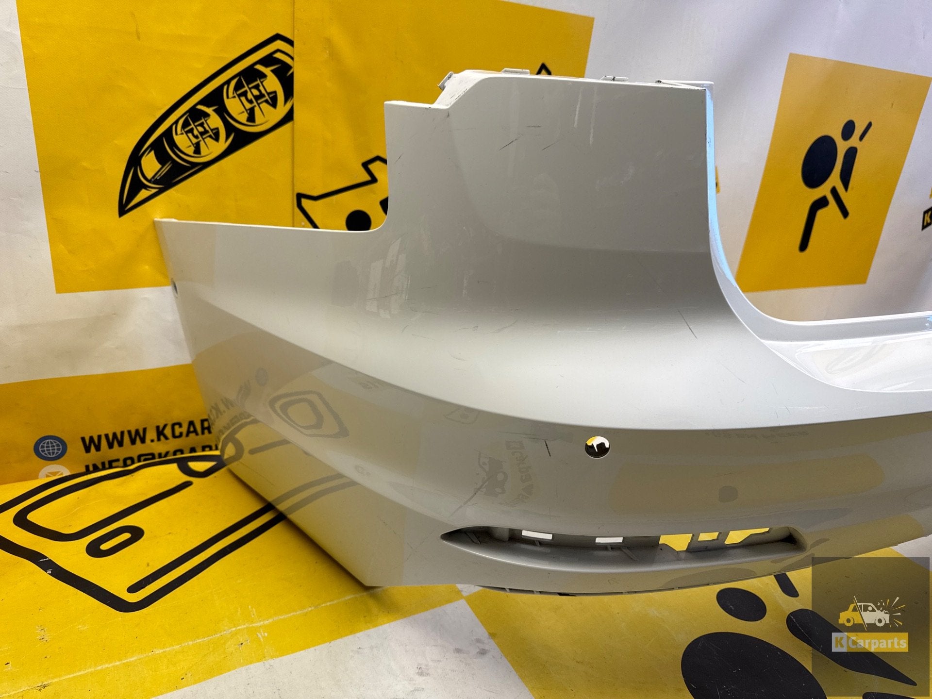 Audi A6 C8 Achterbumper Avant C8 origineel 4k9807511 4XPDC, Gebruikt, AUDI AG, Auto-Union-Strasse 1
85045  Ingolstadt, DE, Bumper
