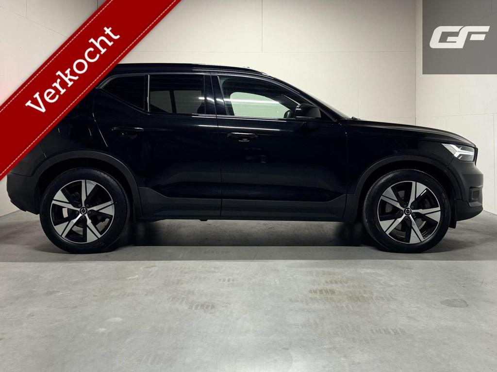 Volvo XC40 1.5 T5 Plug-in Hybride R-Design Pano H/K Autopilo, Auto's, Volvo, Met garantie (alle), Zwart, Plug-in hybride, Bedrijf