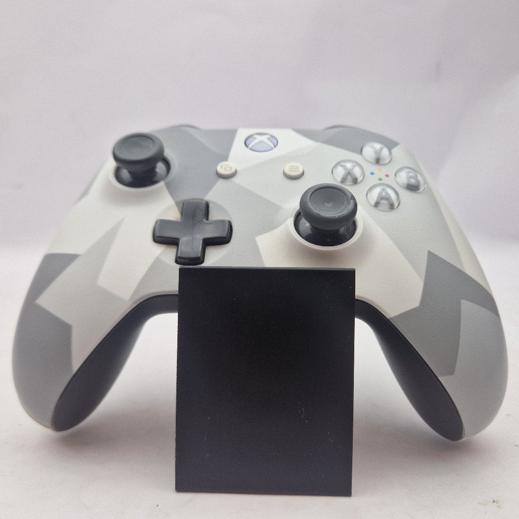 Xbox One Controller Winter Forces Limited Edition || €69.99, Gebruikt, Overige genres, 1 speler, Ophalen of Verzenden