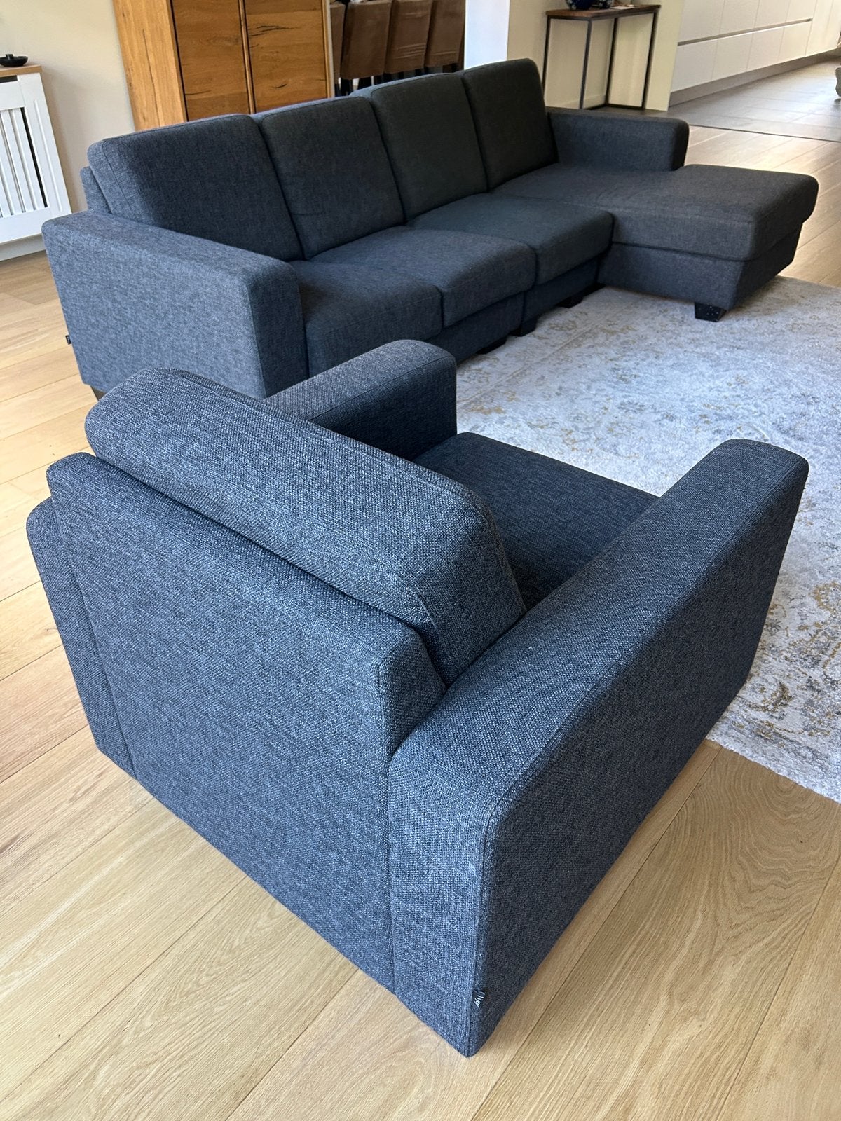 *door No-Show* opnieuw te koop. N-Joy hoekbank,stoel en poef, Ophalen, 250 tot 300 cm, Gebruikt, Vierpersoons of meer