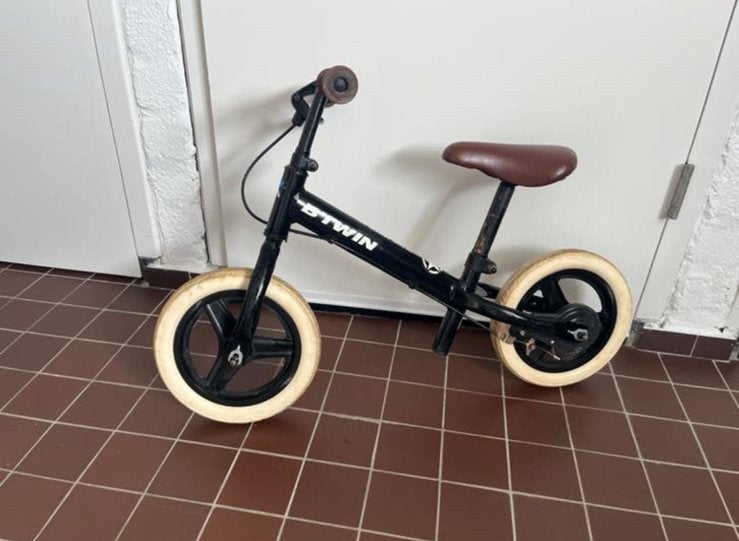 Btwin loopfiets zwart, Ophalen
