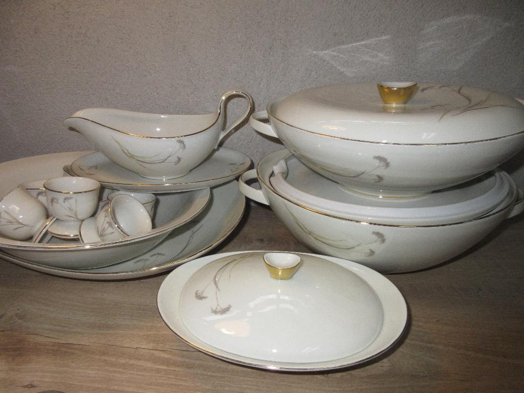 Vintage Eschenbach Bavaria servies schalen met bloemtak, Antiek en Kunst, Antiek | Servies los, Ophalen of Verzenden