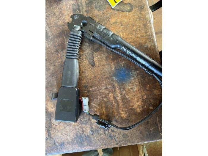 Gordelspanner links van een BMW X1, Gebruikt, -, -, 3 maanden garantie