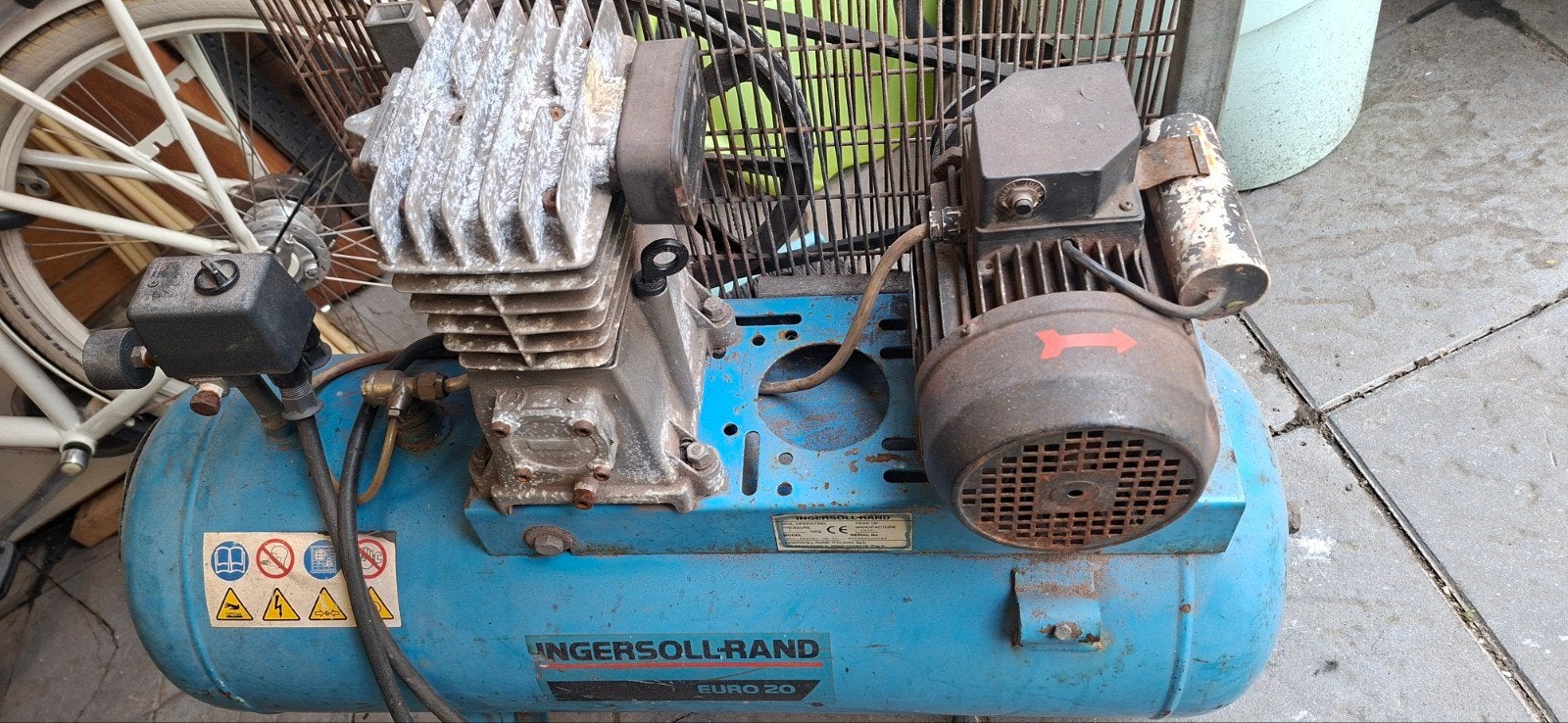 230V 2Cilinder, 2pk Compressor 50 Litertank, Doe-het-zelf en Verbouw, Ophalen