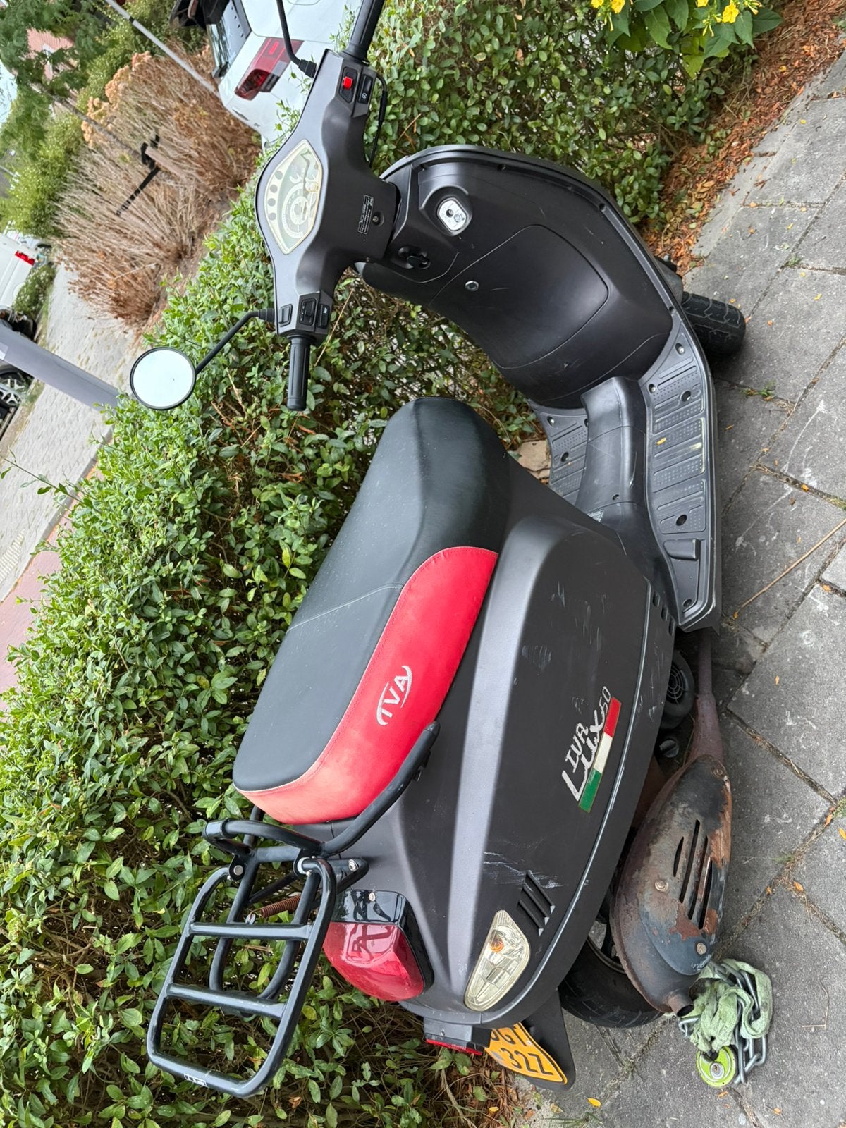 Iva lux 50 geel kenteken, Fietsen en Brommers, Snorfietsen en Snorscooters, Ophalen, Zo goed als nieuw, Benzine, Overige merken