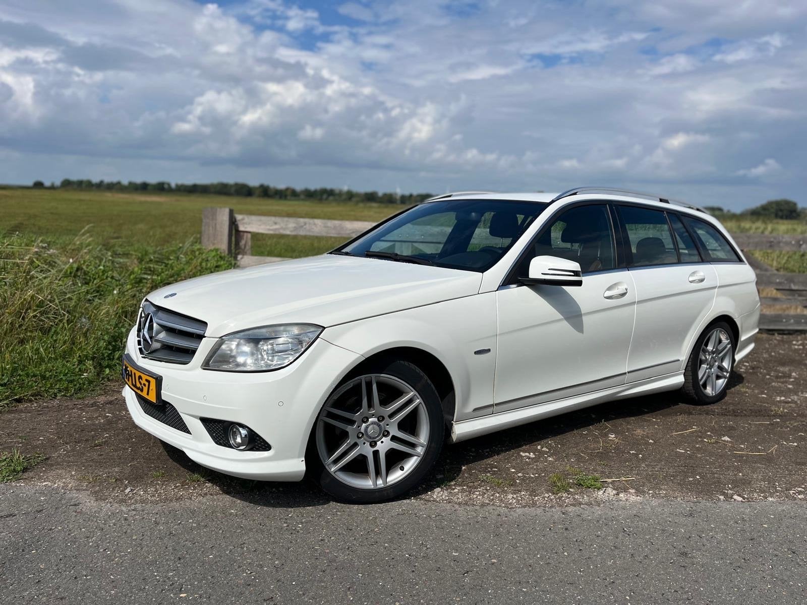 Mercedes-Benz C-Klasse 1.8 C180 CGI Estate AUT 2010 Wit, Auto's, Mercedes-Benz, Achterwielaandrijving, 1800 kg, Parkeersensor