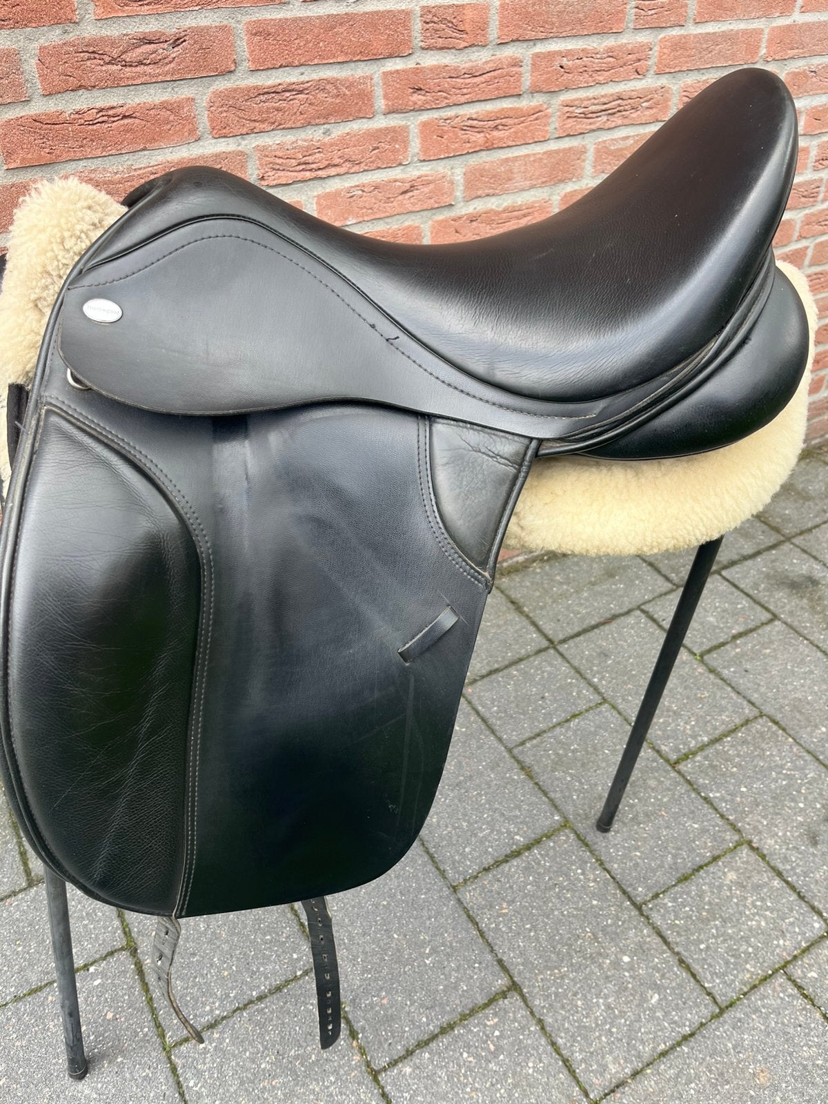 Thorowgood 18 inch T8 dressuurzadel, Dieren en Toebehoren, Paarden en Pony's | Zadels, Kniewrongen, Dressuur, ., Thorowgood
