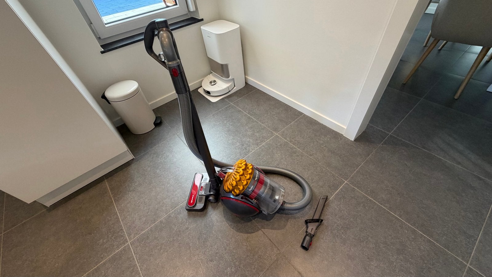 Dyson Cinetic Big Ball Multifloor 2 Sledestofzuiger, Witgoed en Apparatuur, Stofzuigers, Ophalen, Zo goed als nieuw, Dyson, Reservoir